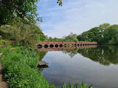 Carr Mill Dam 01