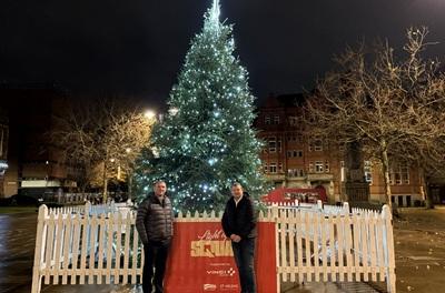 Martin Horton, Senior Project Manager at Vinci Building and Councillor Richard McCauley, Cabinet Member for Regeneration at St Helens Borough Council at St Helens Christmas Tree (002)